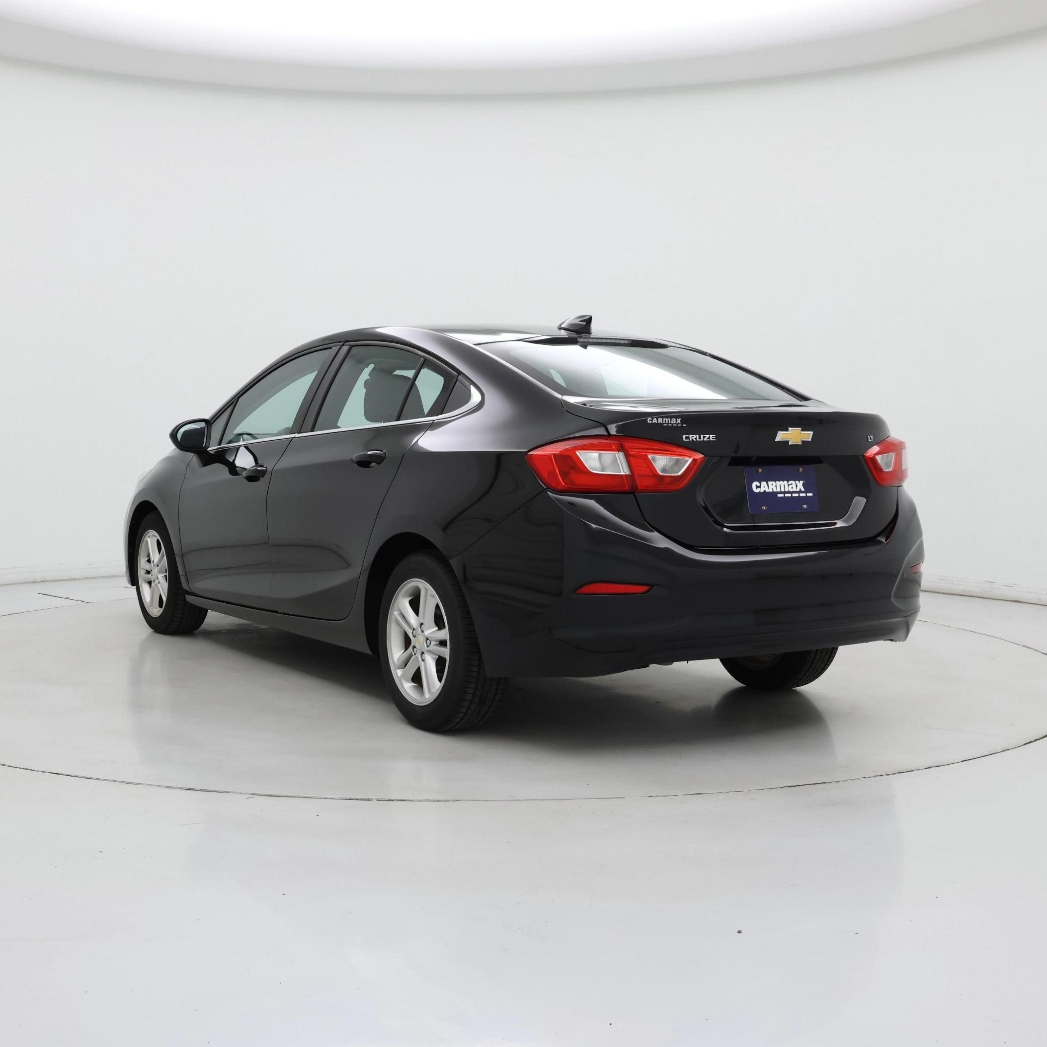 Thumbnail: 2017 Chevrolet Cruze - 2