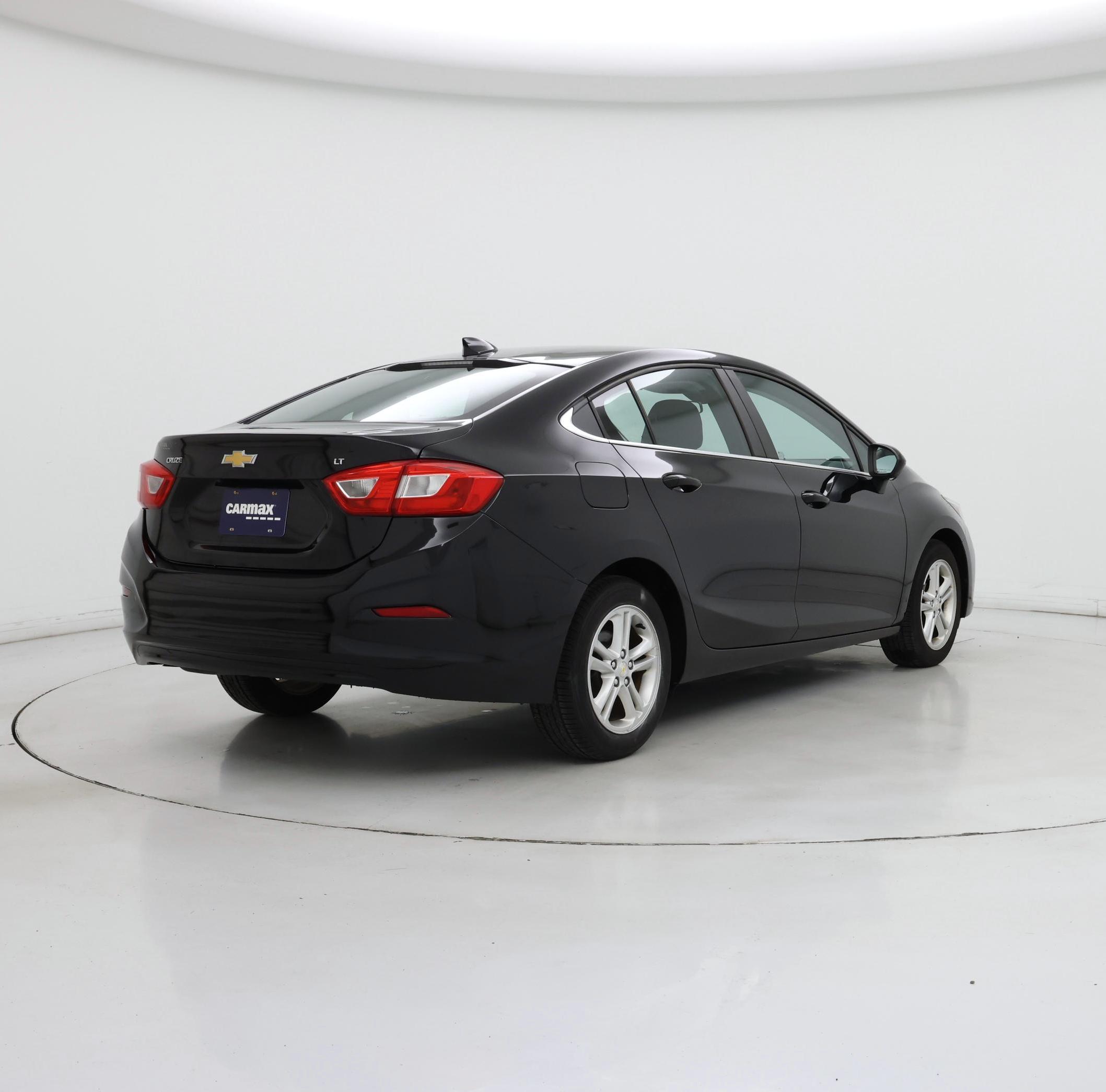 Thumbnail: 2017 Chevrolet Cruze - 8
