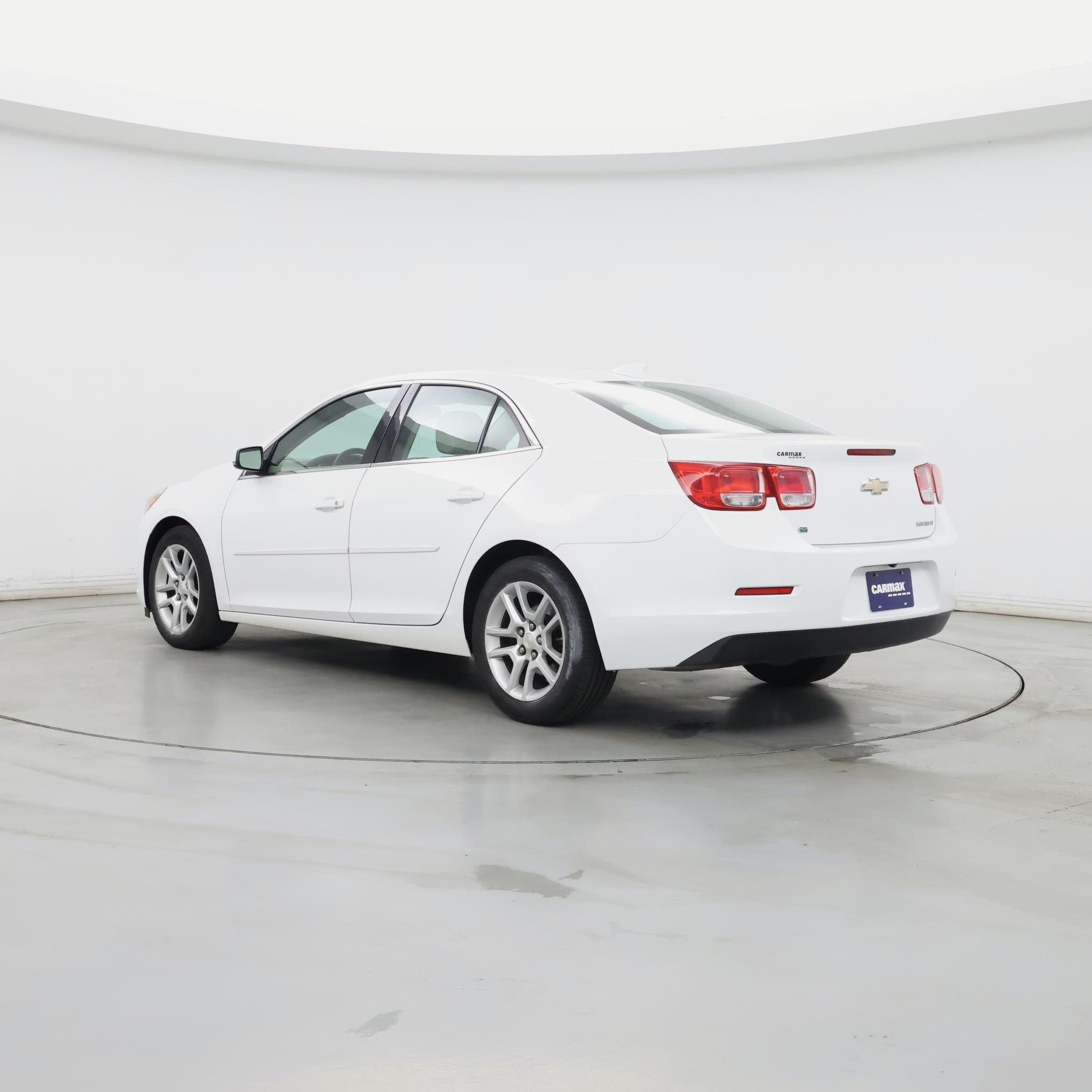 Thumbnail: 2015 Chevrolet Malibu - 2