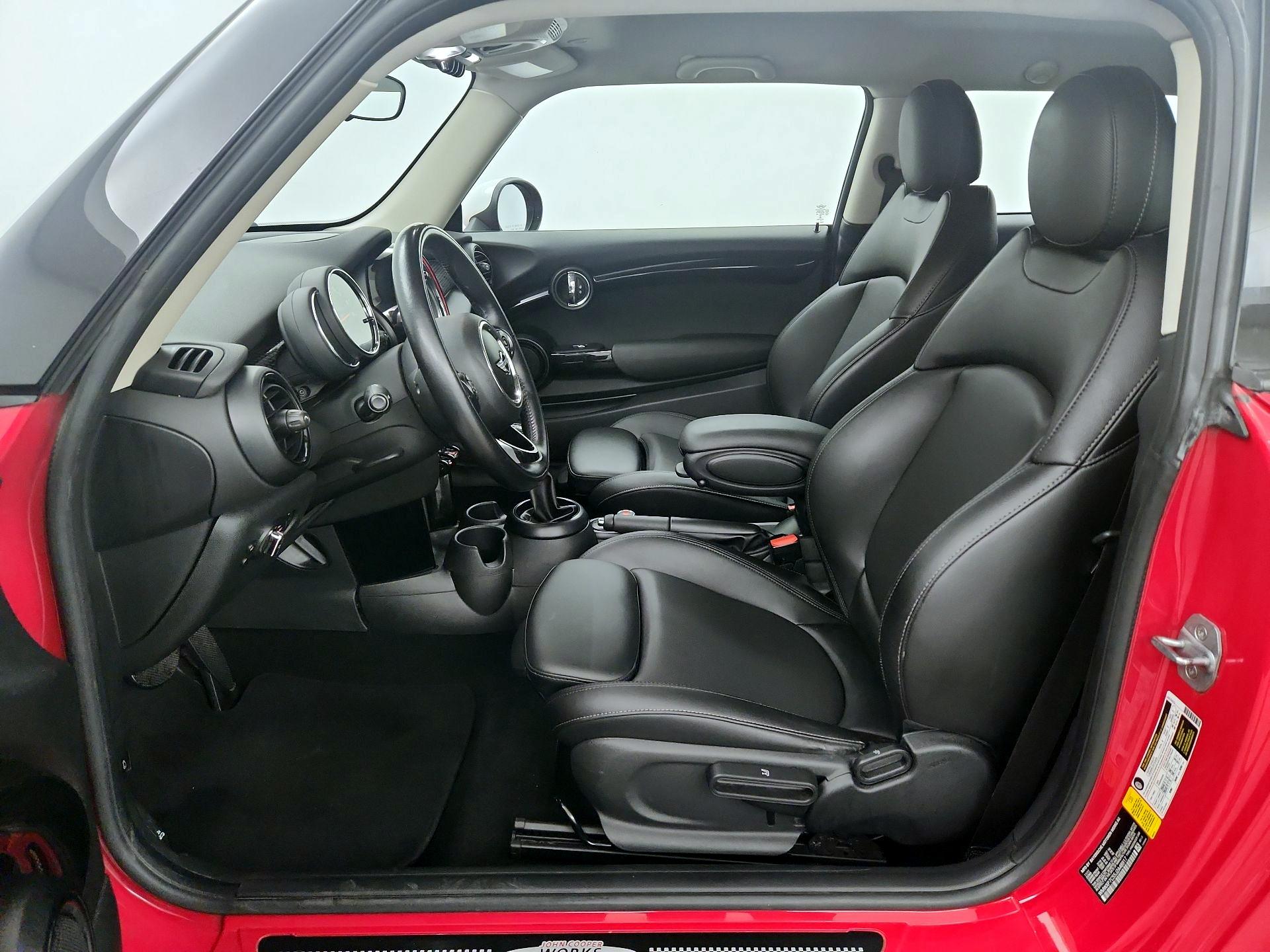 Thumbnail: 2018 MINI Cooper Hardtop - 11