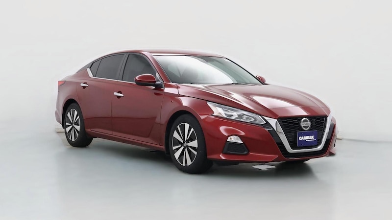 2022 Nissan Altima SV Hero Image