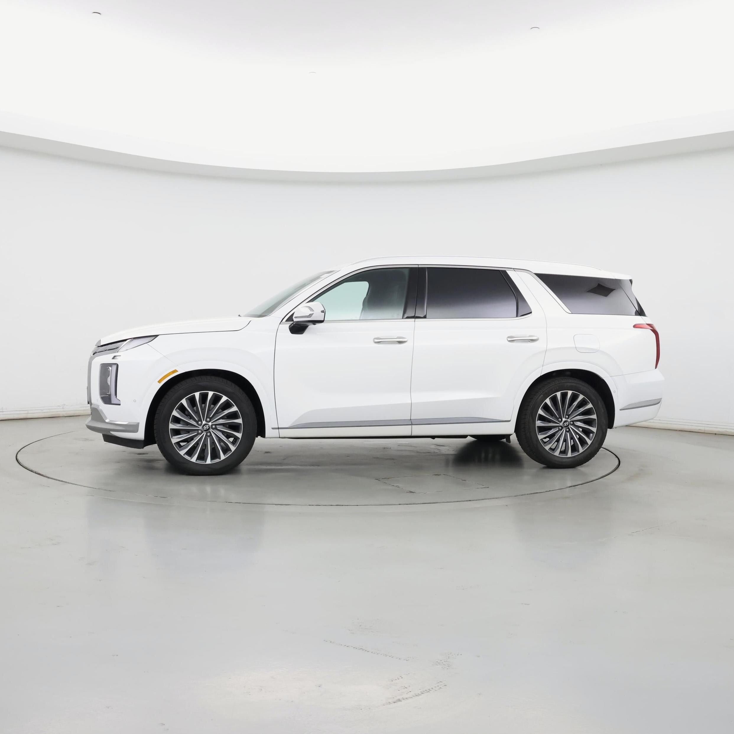 Thumbnail: 2023 Hyundai Palisade - 3
