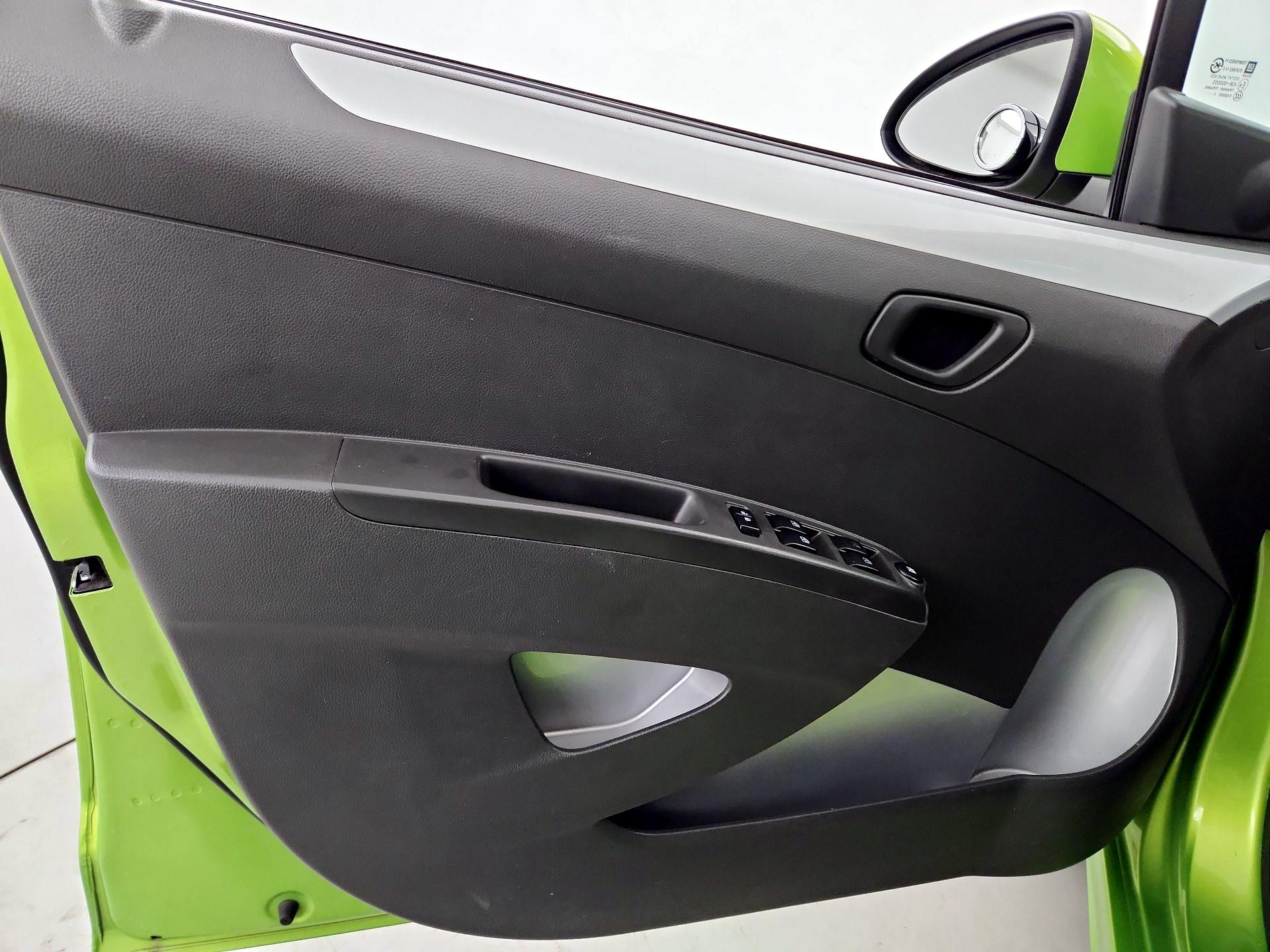 Thumbnail: 2016 Chevrolet Spark - 12