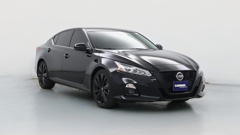 2022 Nissan Altima SR Hero Image