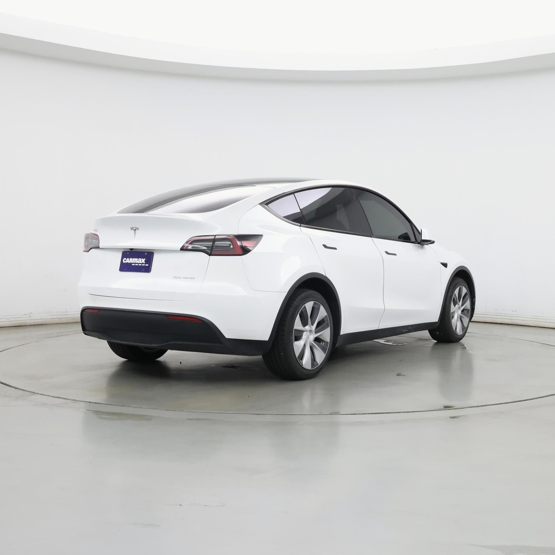 Thumbnail: 2023 Tesla Model Y - 8