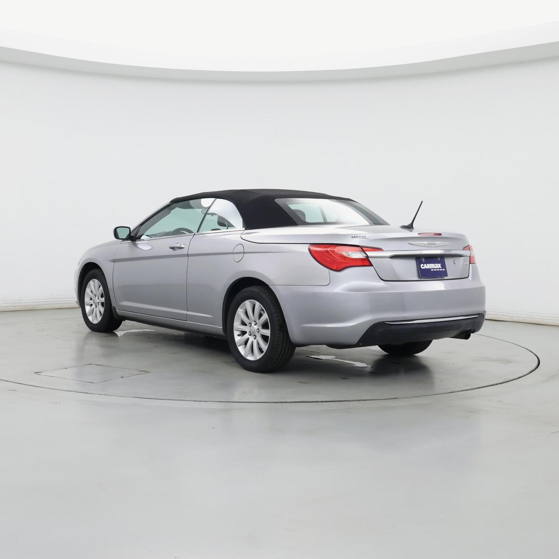Thumbnail: 2014 Chrysler 200 - 2