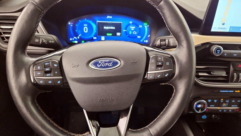 2021 Ford Escape Titanium 10