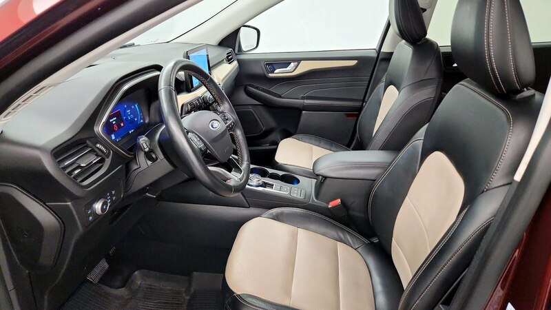 2021 Ford Escape Titanium 11