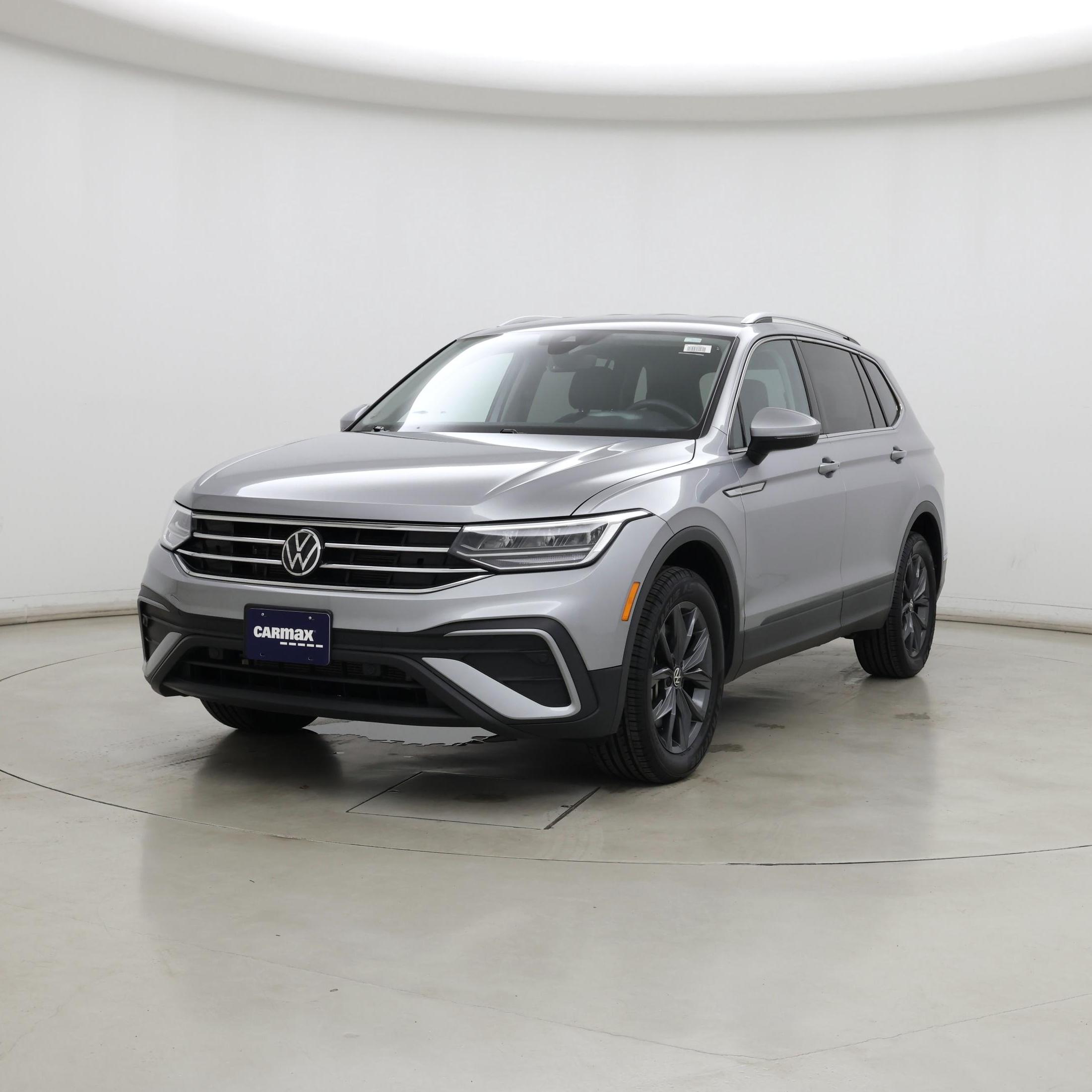 Thumbnail: 2022 Volkswagen Tiguan - 4
