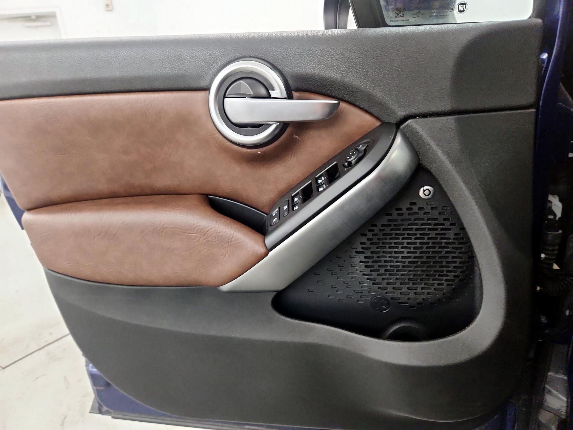 Thumbnail: 2017 Fiat 500X - 12