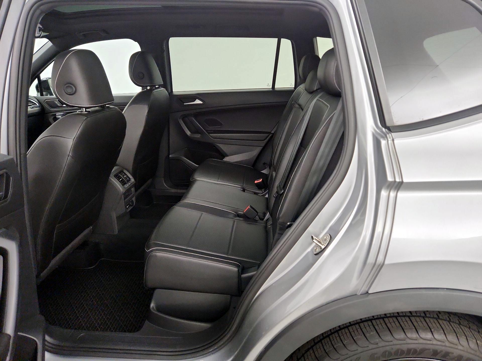 Thumbnail: 2021 Volkswagen Tiguan - 20
