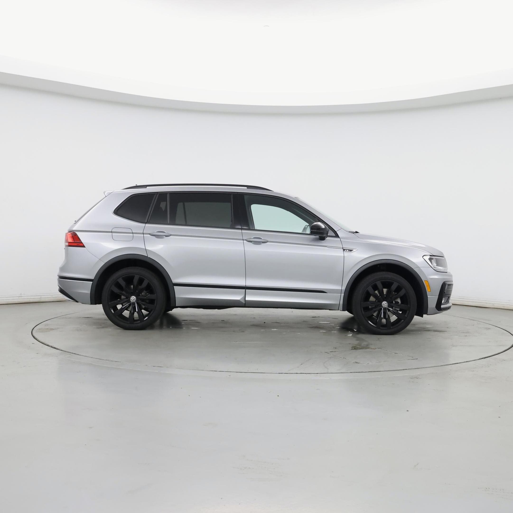 Thumbnail: 2021 Volkswagen Tiguan - 7