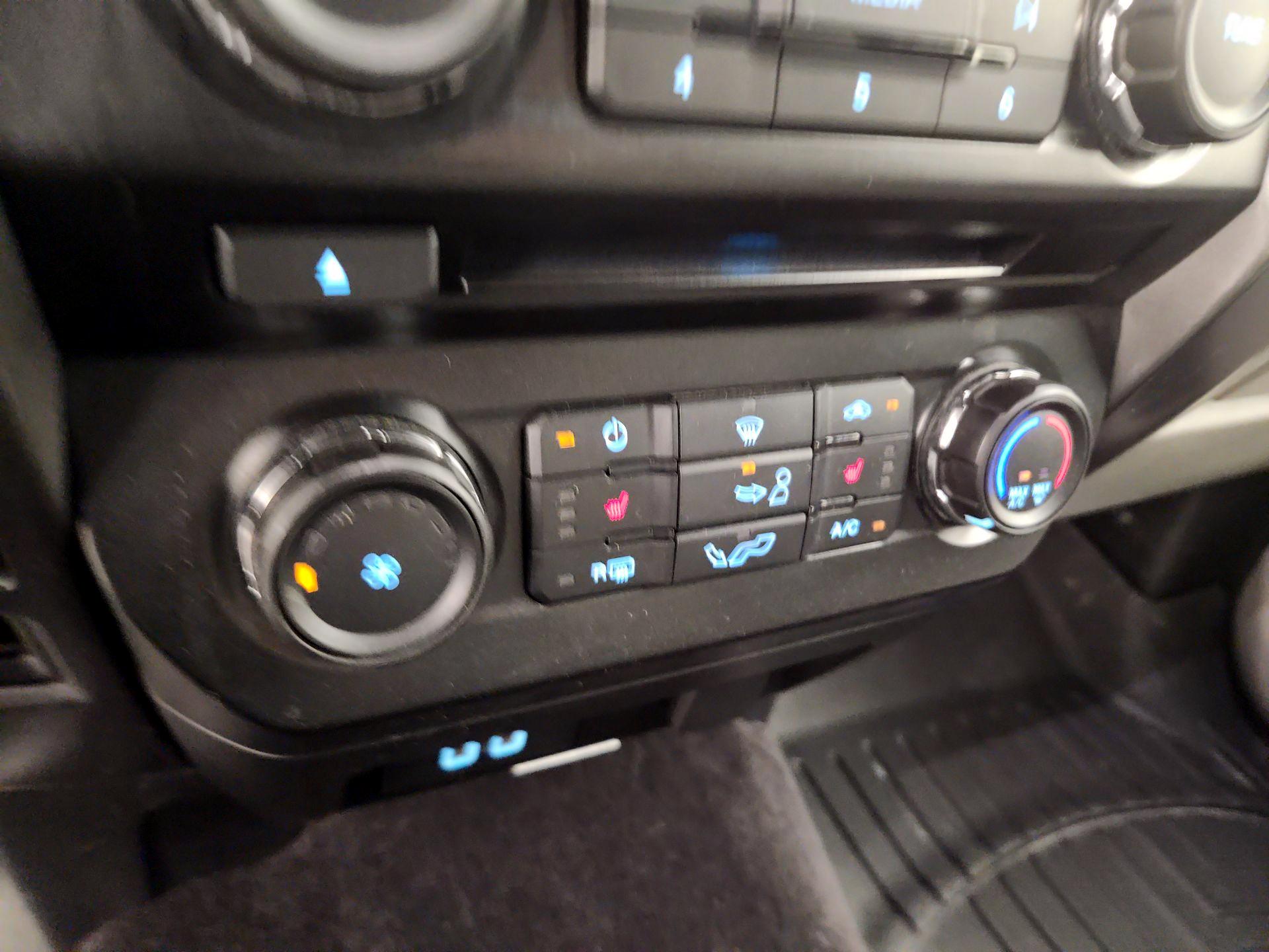Thumbnail: 2016 Ford F-150 - 16