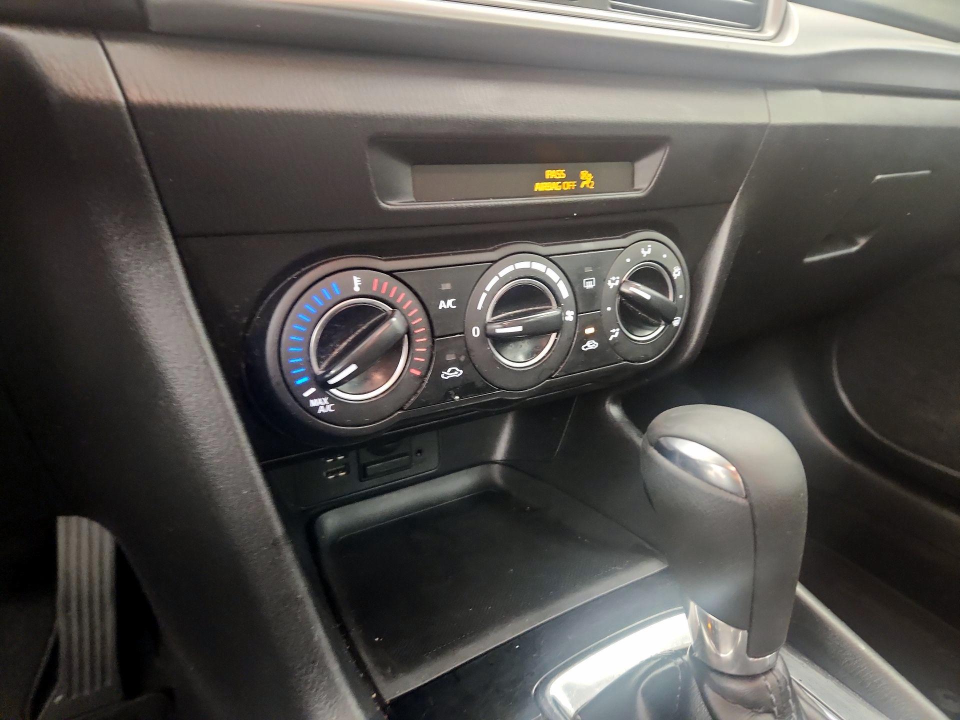 Thumbnail: 2017 Mazda Mazda3 - 16