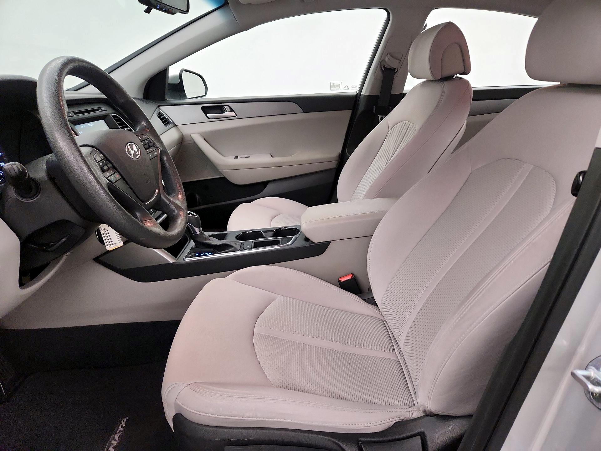 Thumbnail: 2016 Hyundai Sonata - 11