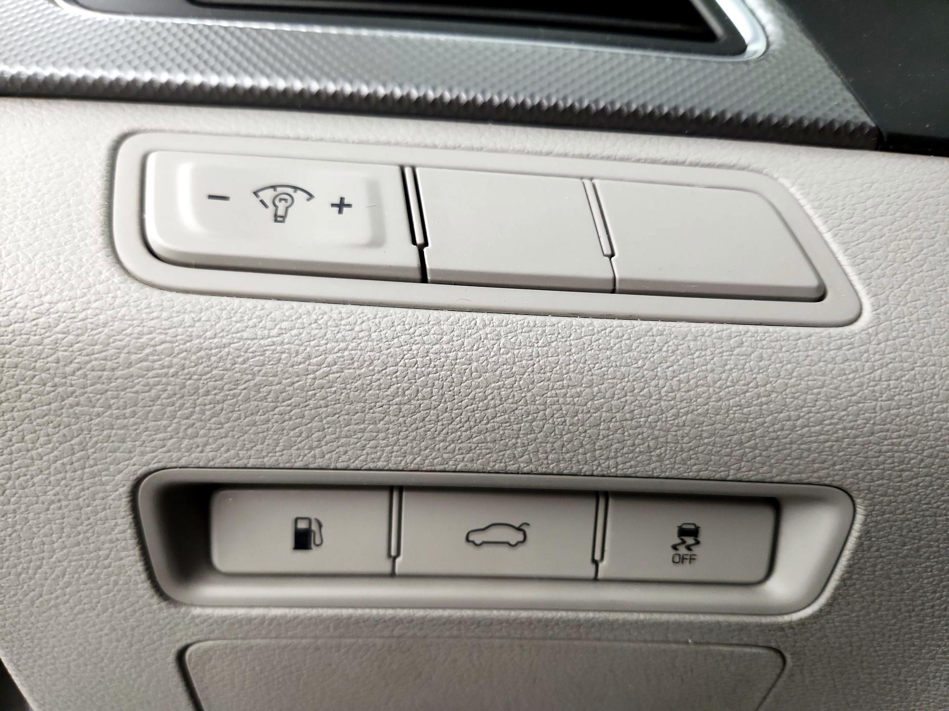 Thumbnail: 2016 Hyundai Sonata - 13
