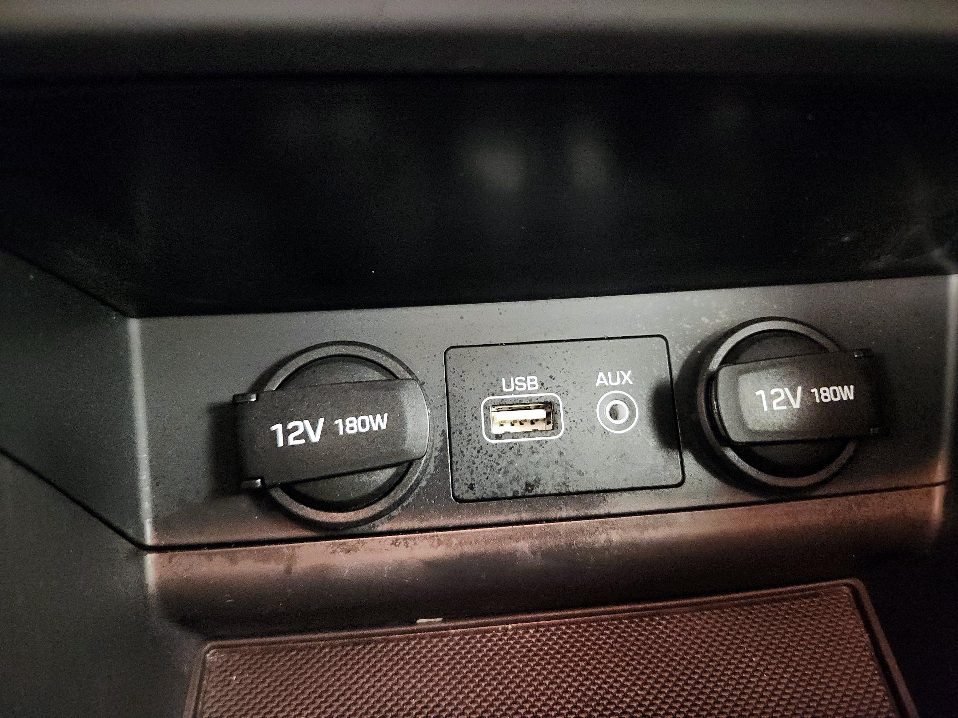 Thumbnail: 2016 Hyundai Sonata - 18
