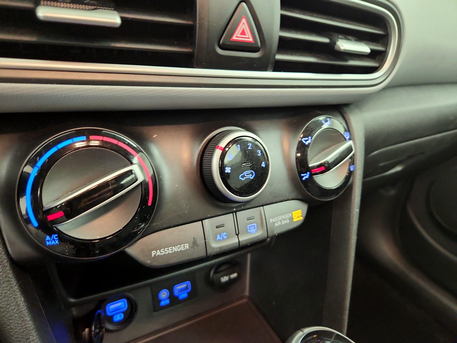 Thumbnail: 2020 Hyundai Kona - 16