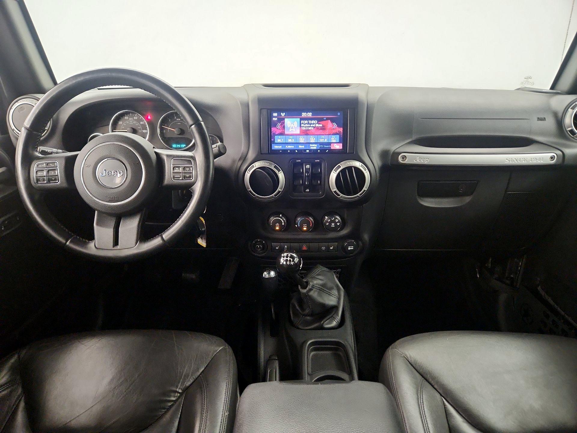 Thumbnail: 2017 Jeep Wrangler - 9