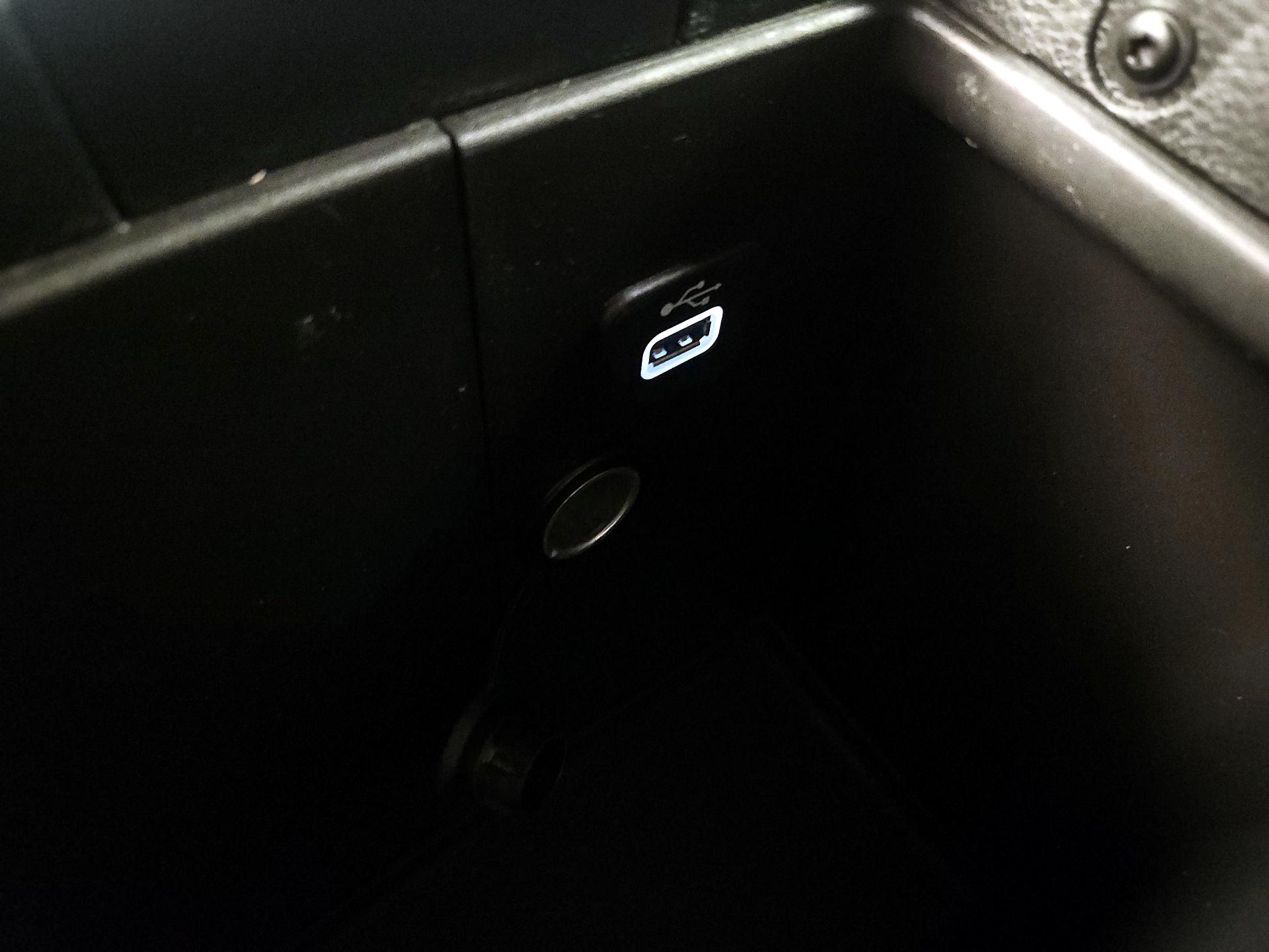 Thumbnail: 2017 Jeep Wrangler - 16