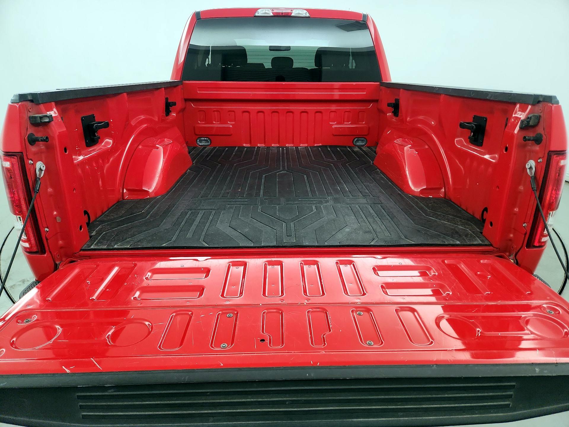 Thumbnail: 2016 Ford F-150 - 19