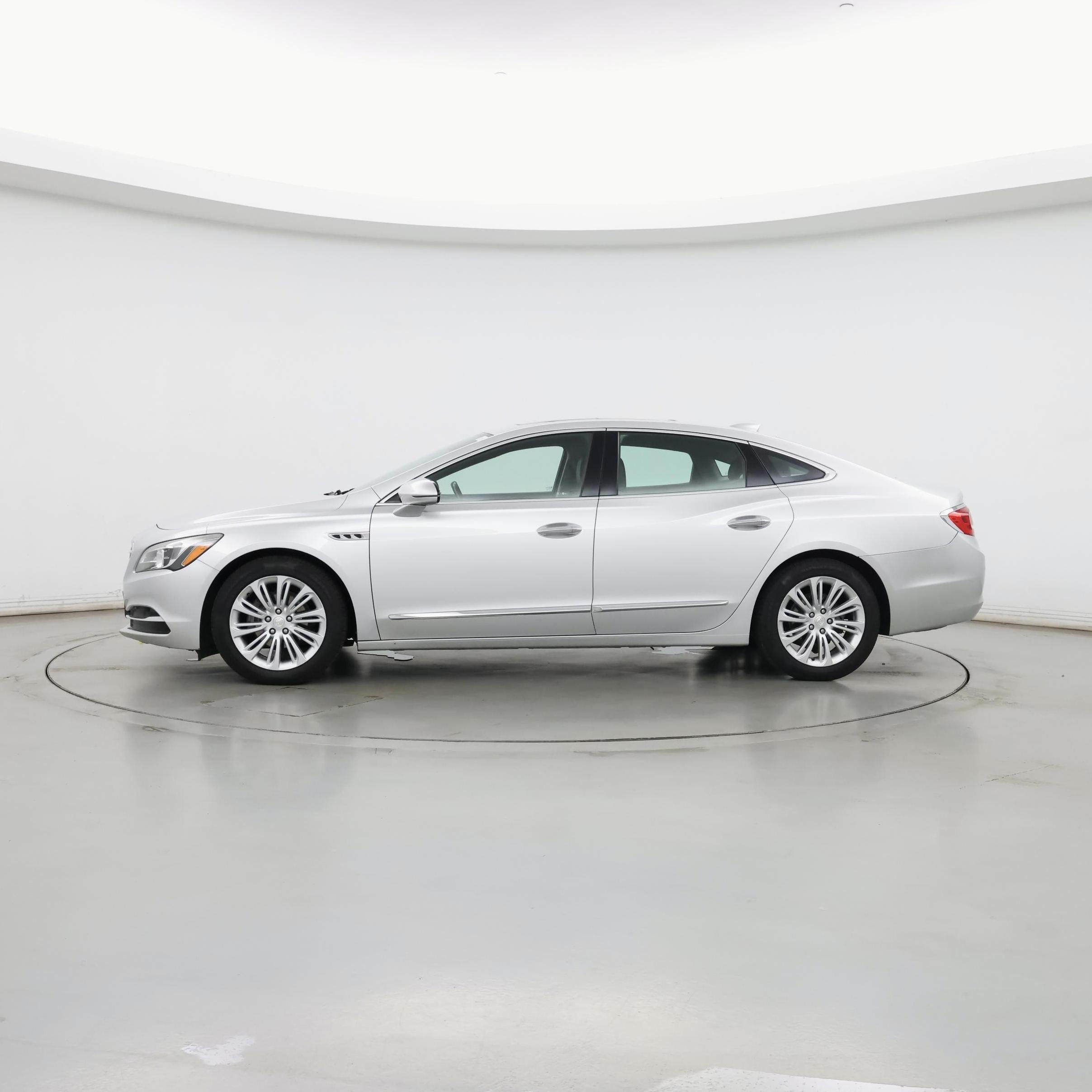 Thumbnail: 2018 Buick LaCrosse - 3