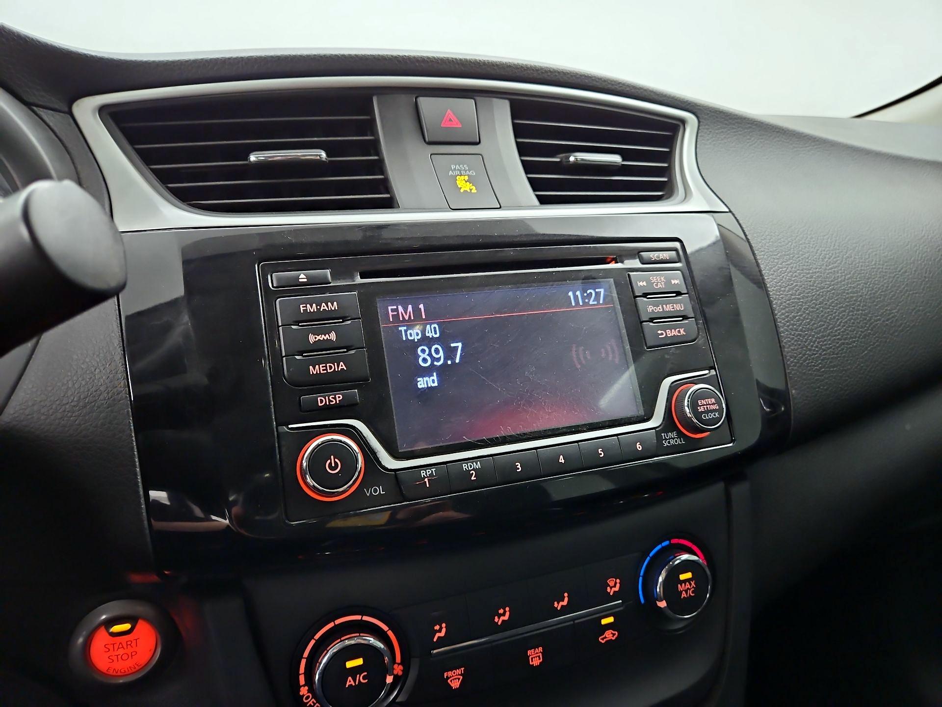 Thumbnail: 2017 Nissan Sentra - 15