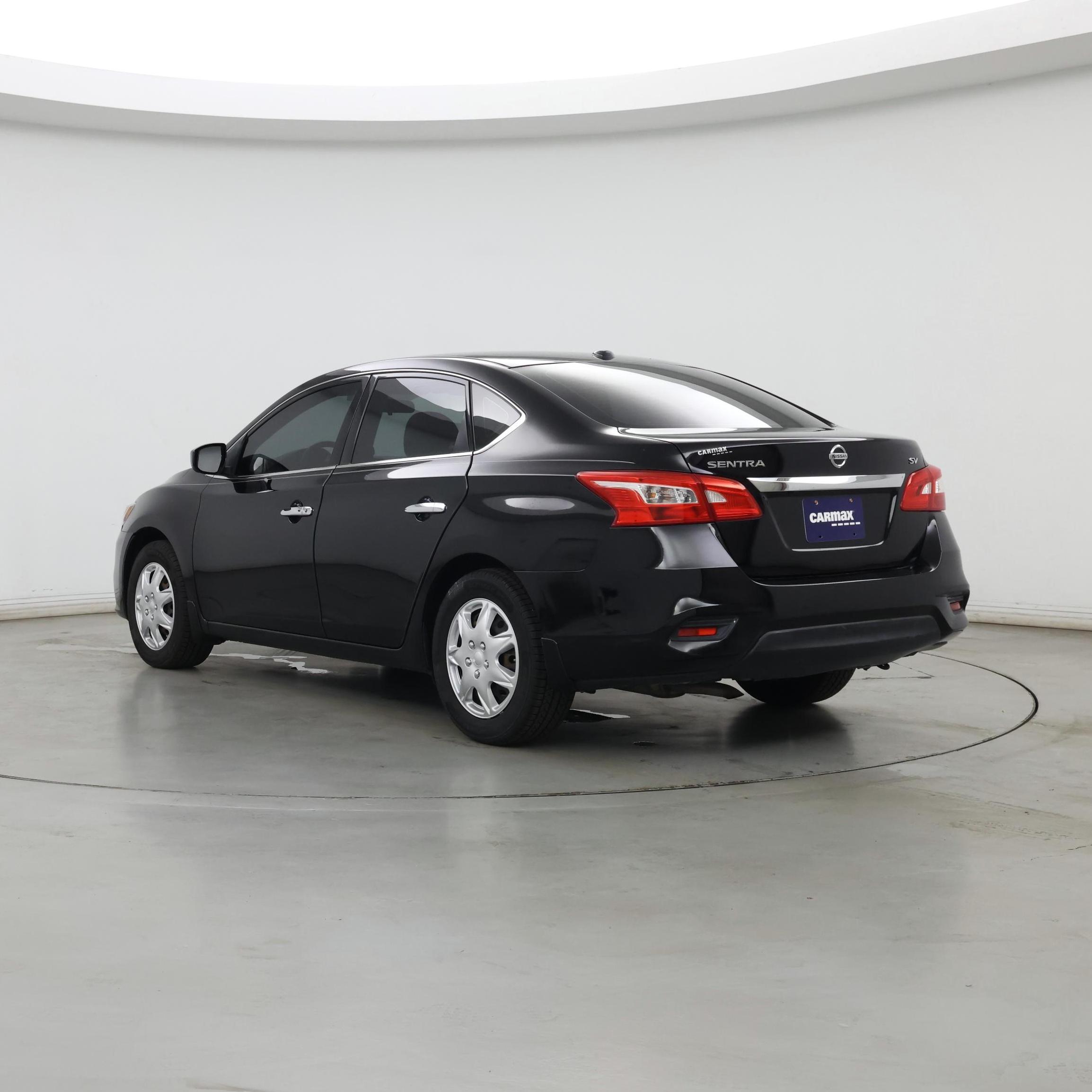 Thumbnail: 2017 Nissan Sentra - 2