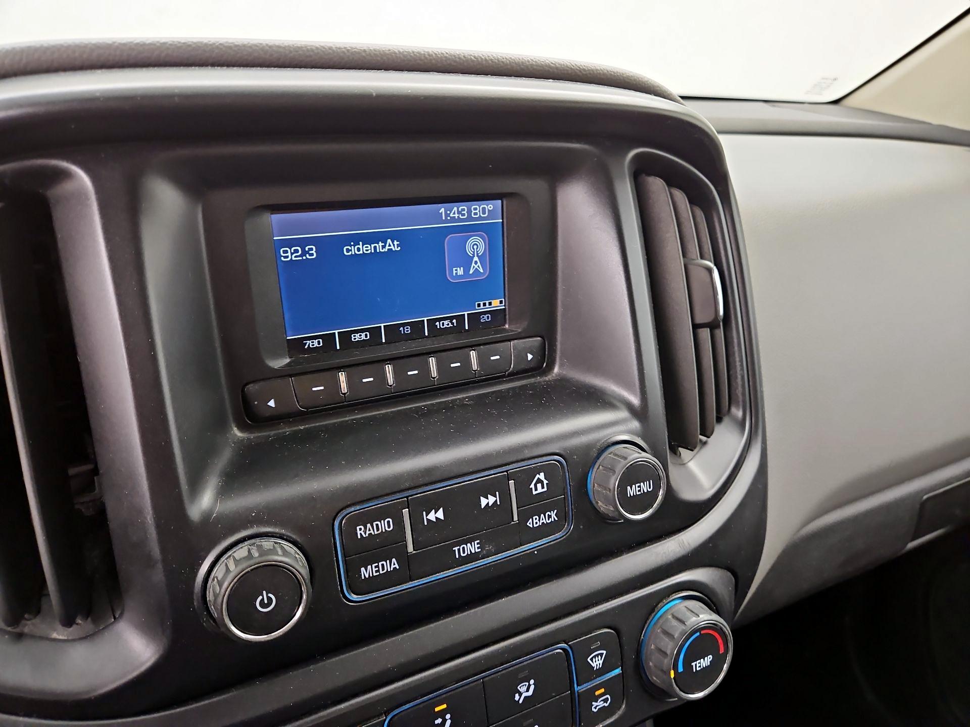 Thumbnail: 2015 Chevrolet Colorado - 15