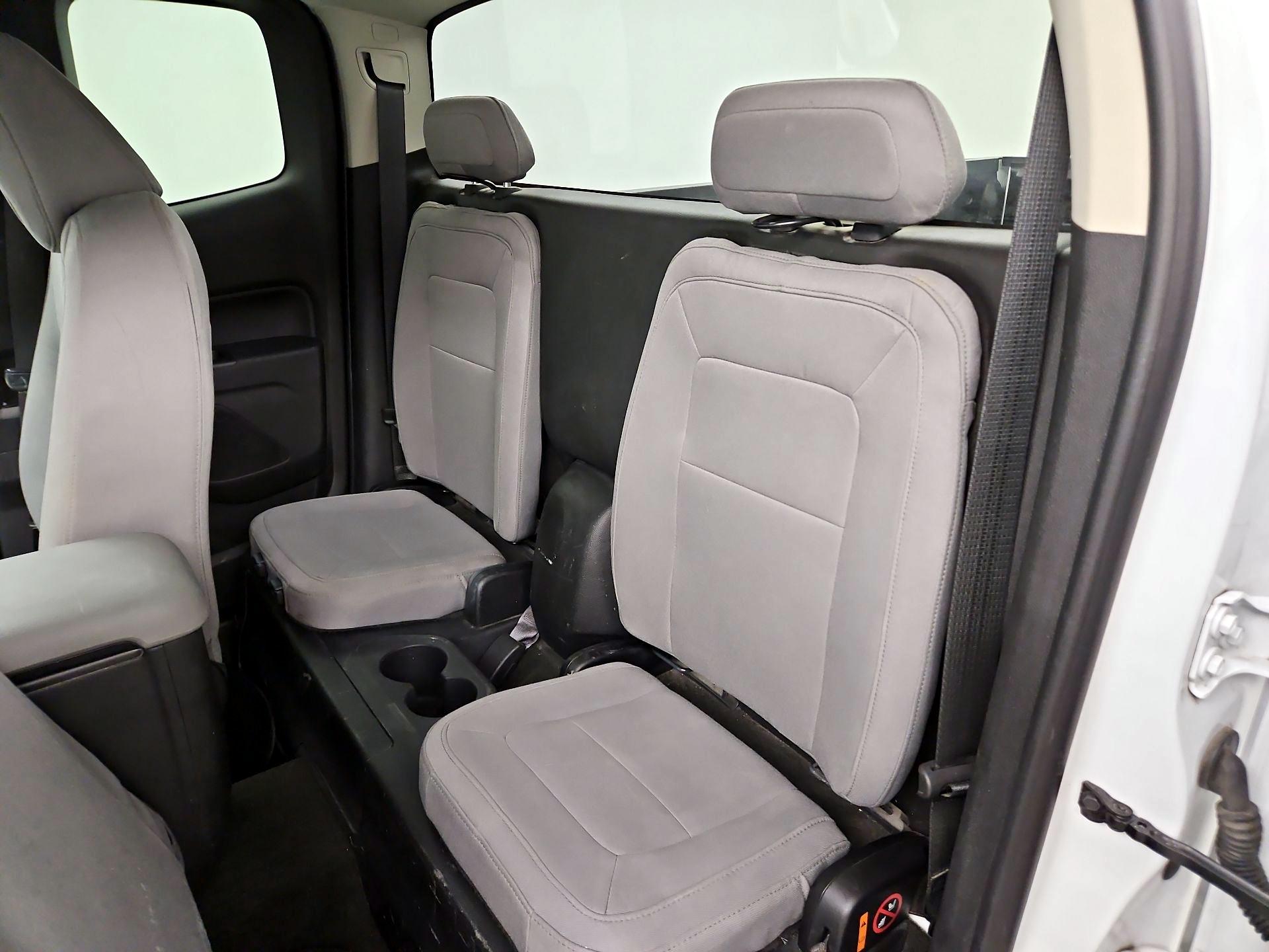 Thumbnail: 2015 Chevrolet Colorado - 19