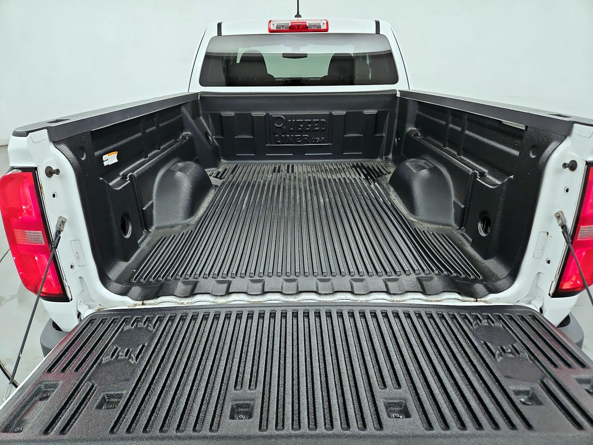 Thumbnail: 2015 Chevrolet Colorado - 20