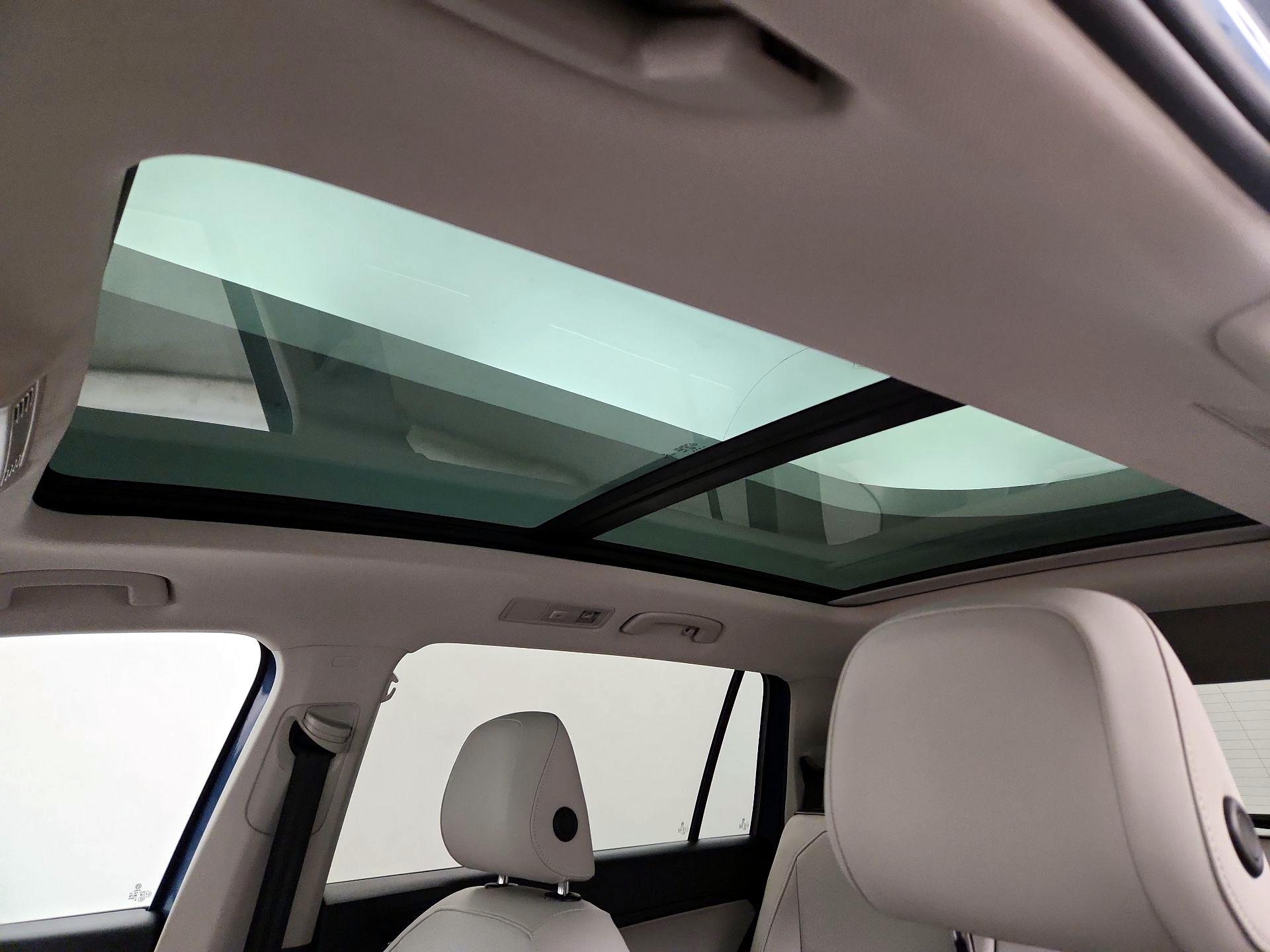 Thumbnail: 2020 Volkswagen Tiguan - 20