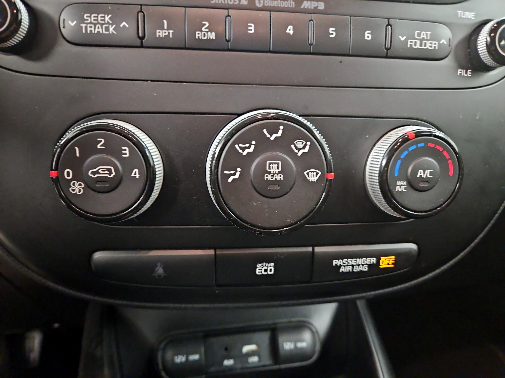Thumbnail: 2016 Kia Soul - 15