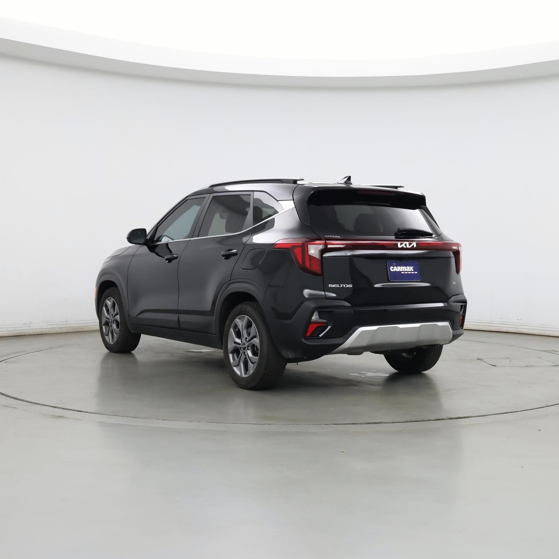 Thumbnail: 2024 Kia Seltos - 2