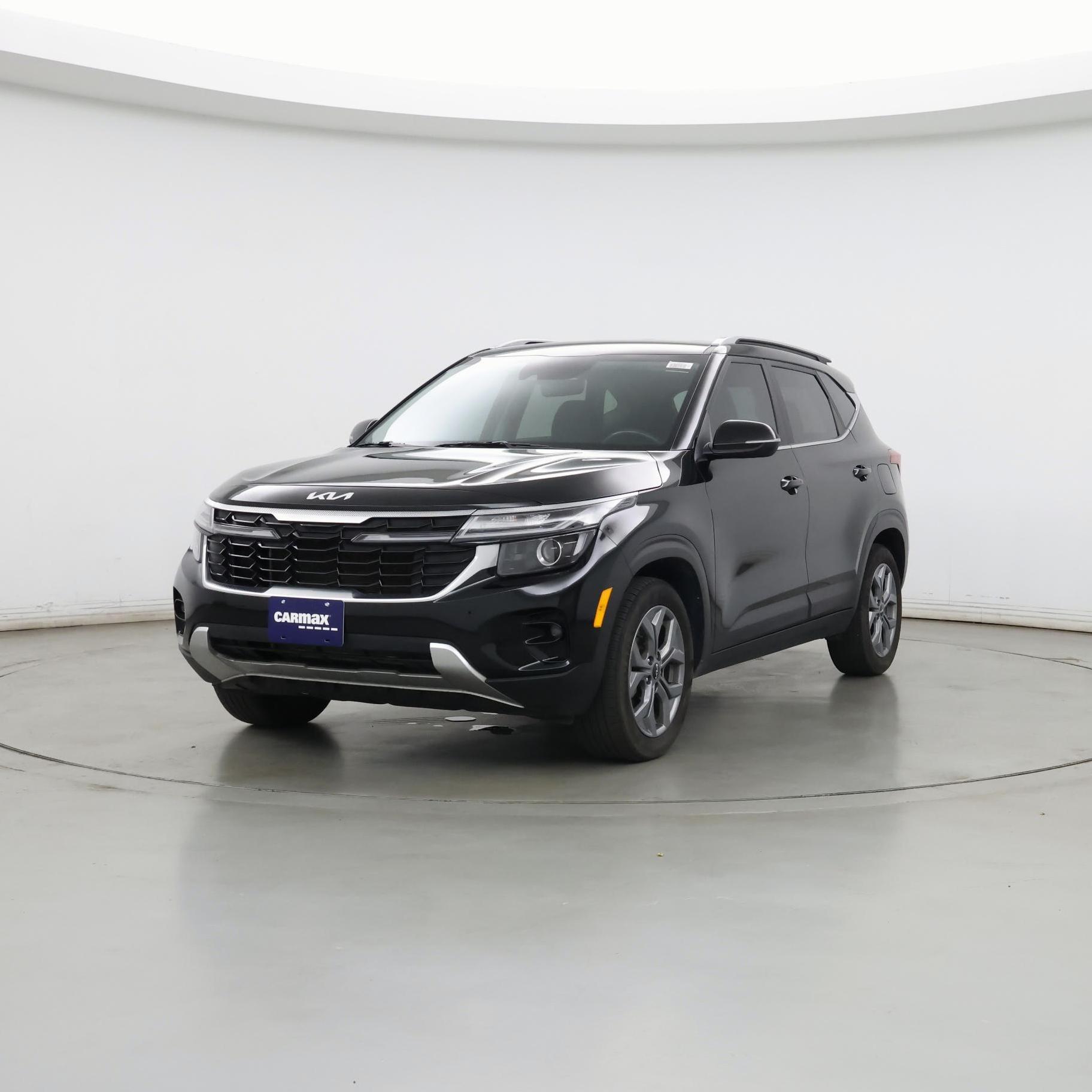 Thumbnail: 2024 Kia Seltos - 4