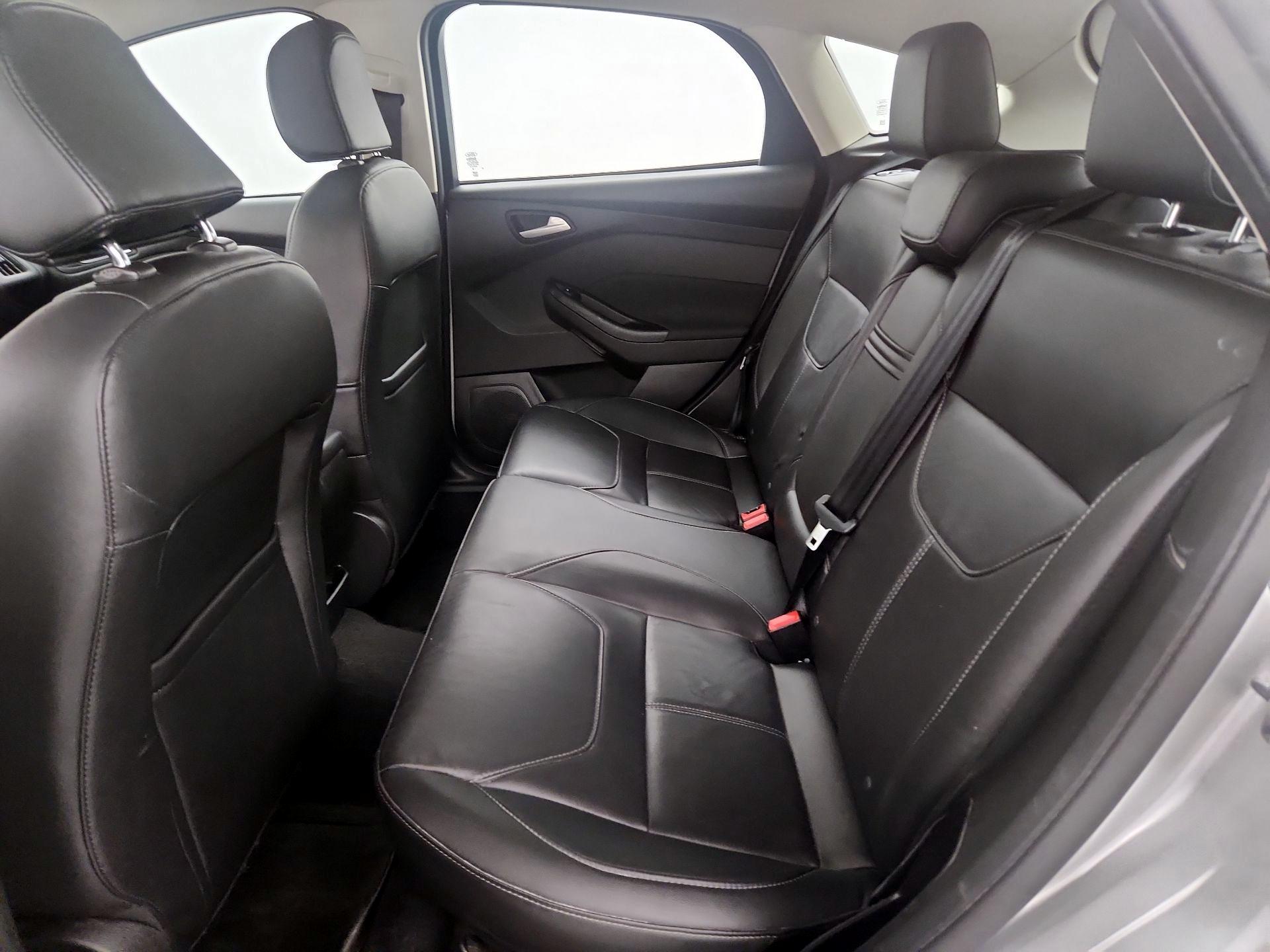 Thumbnail: 2016 Ford Focus - 20