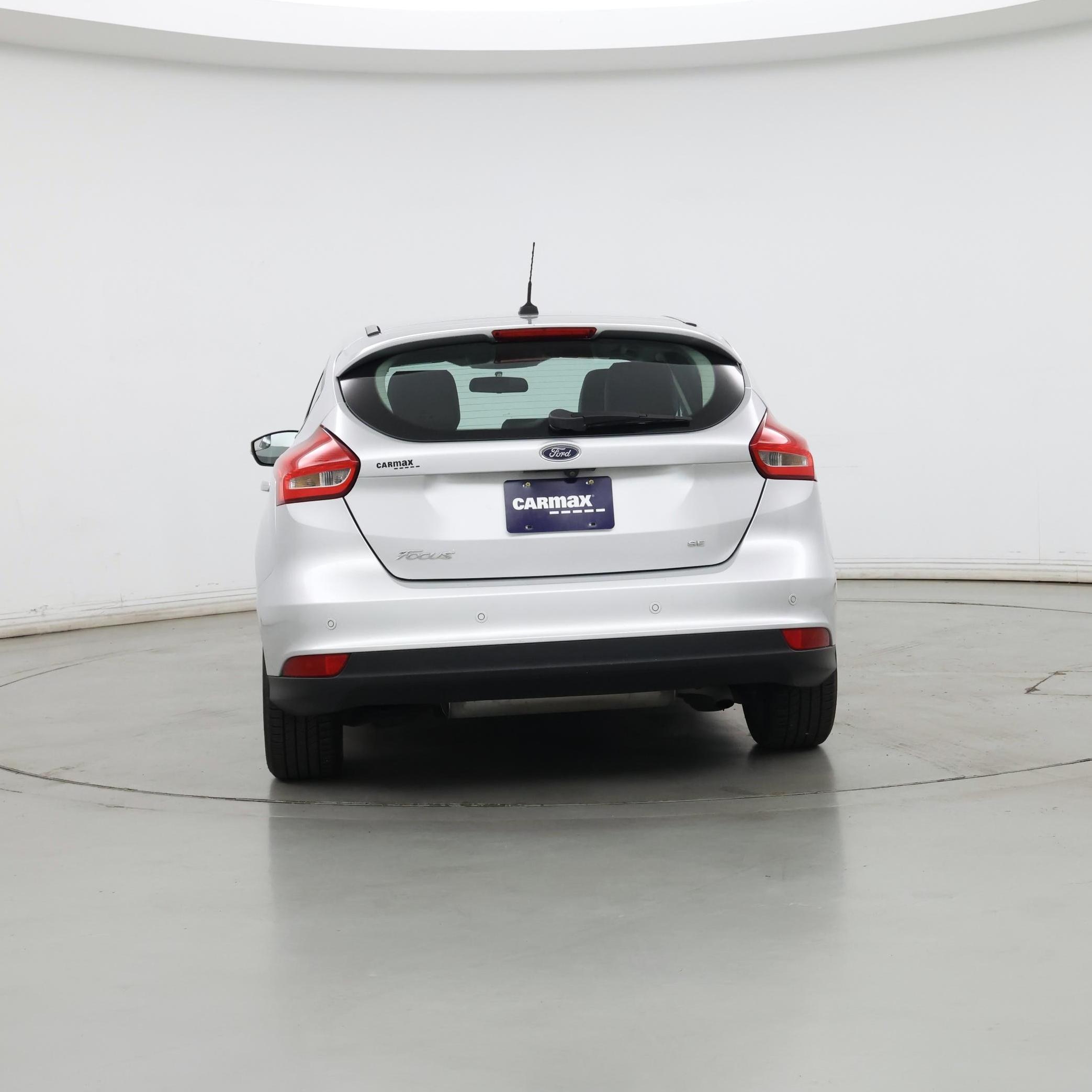 Thumbnail: 2016 Ford Focus - 6