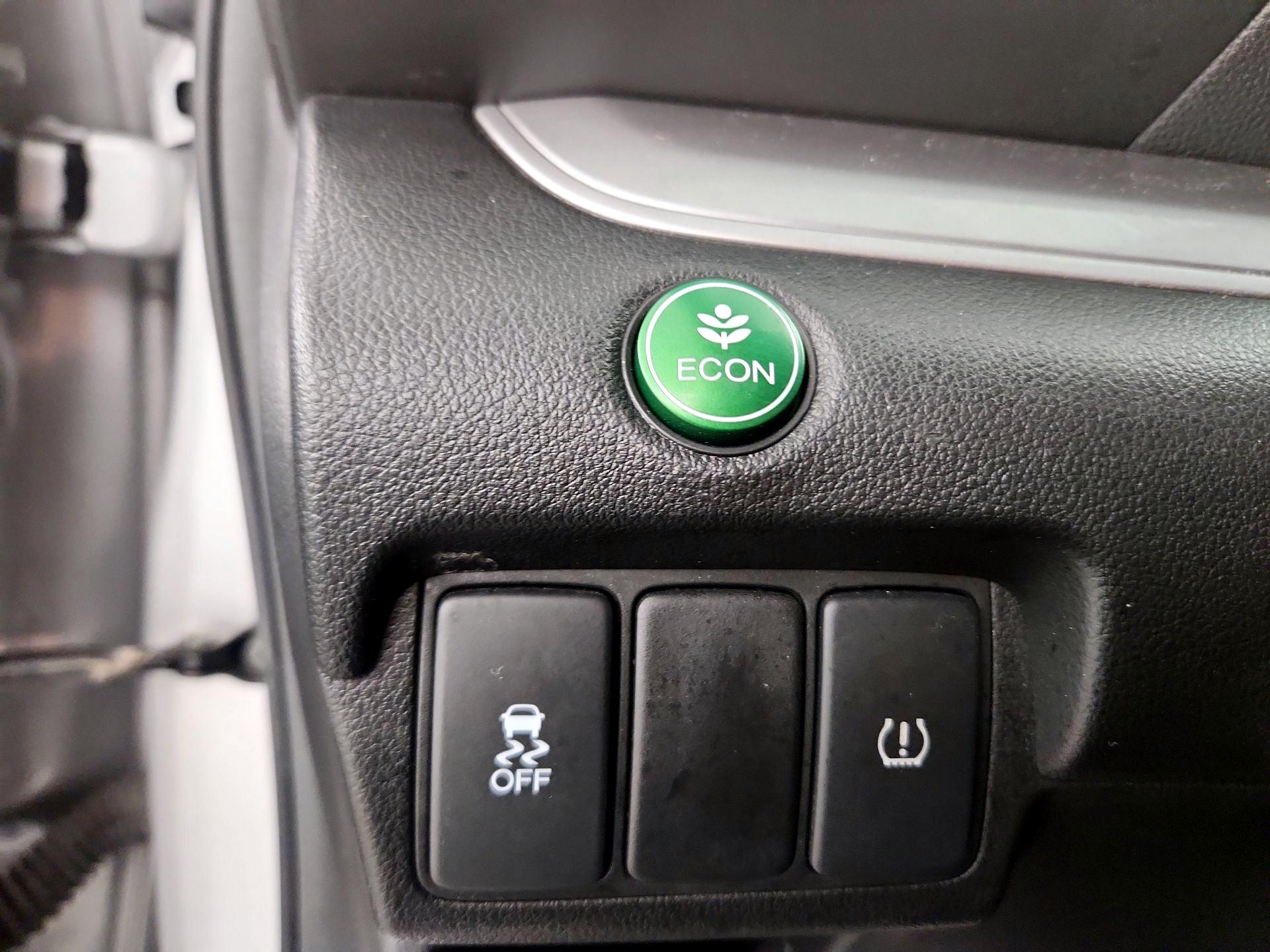 Thumbnail: 2015 Honda CR-V - 13