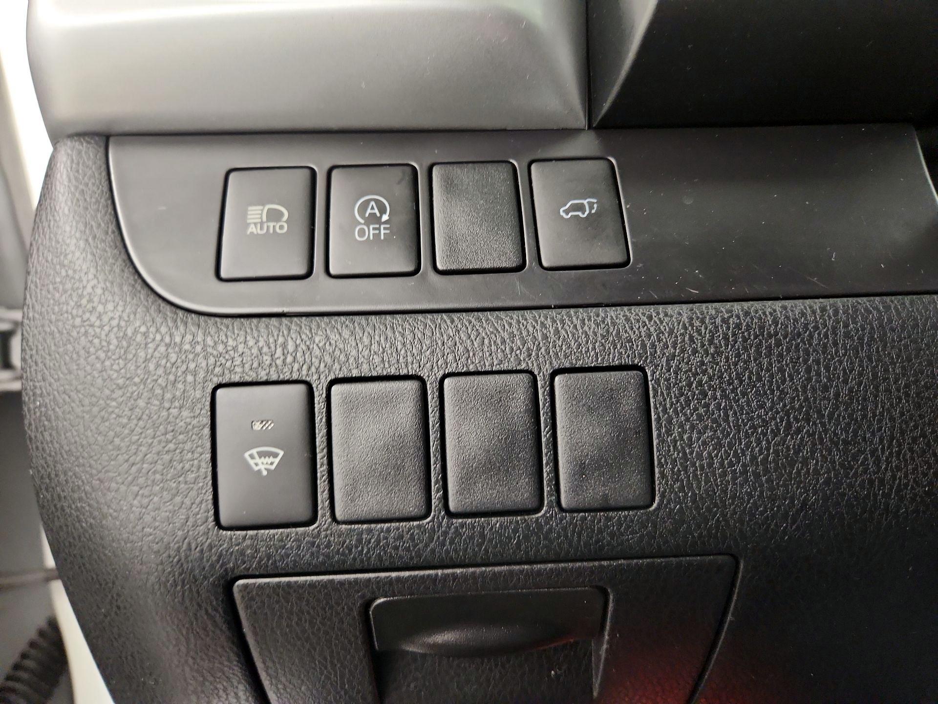 Thumbnail: 2019 Toyota Highlander - 13