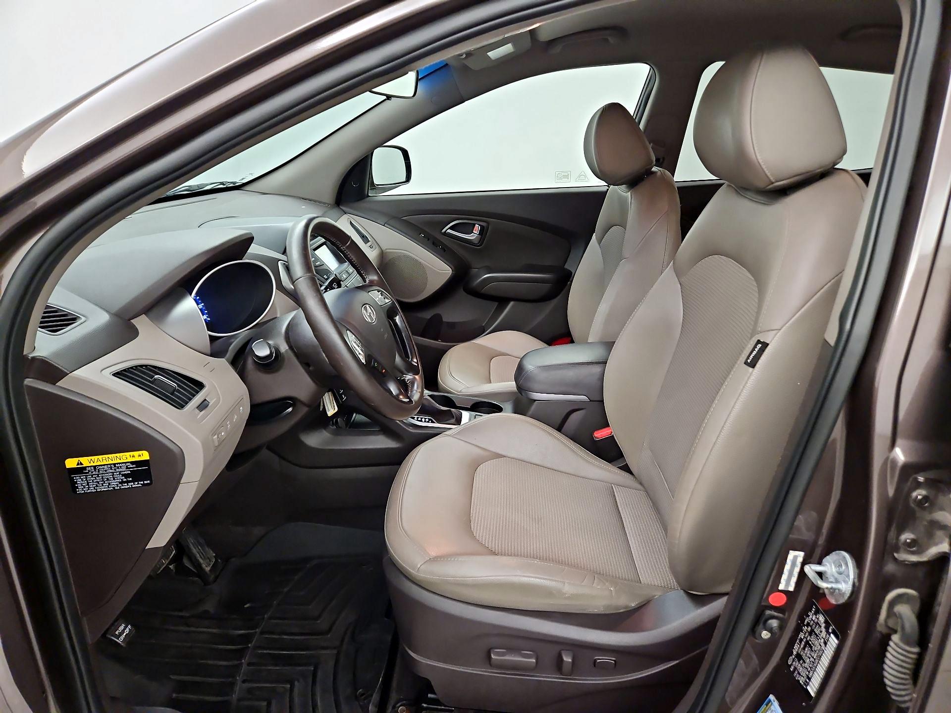 Thumbnail: 2014 Hyundai Tucson - 11