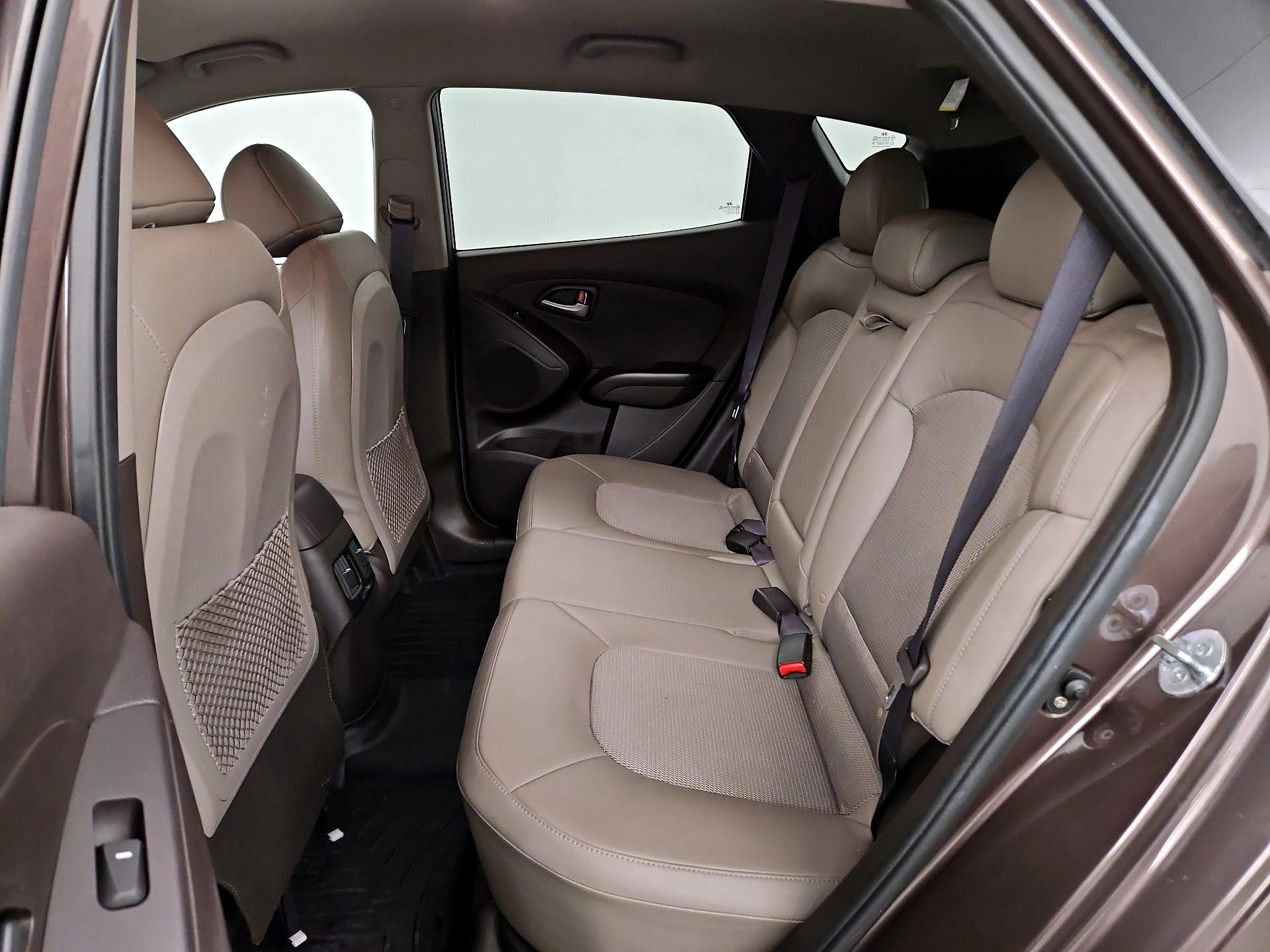 Thumbnail: 2014 Hyundai Tucson - 19