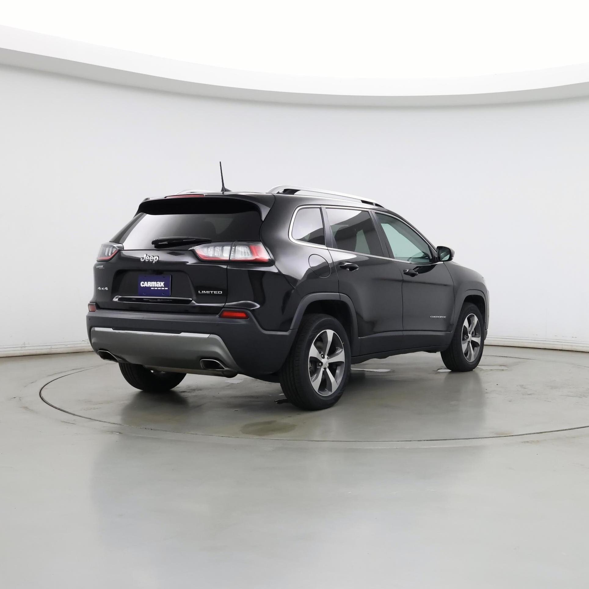 Thumbnail: 2019 Jeep Cherokee - 8