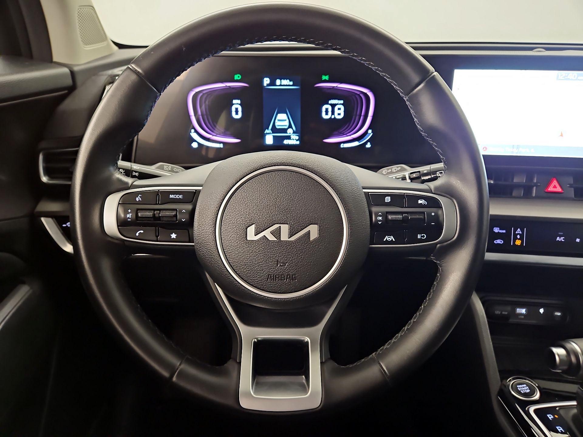 Thumbnail: 2023 Kia Sportage - 10