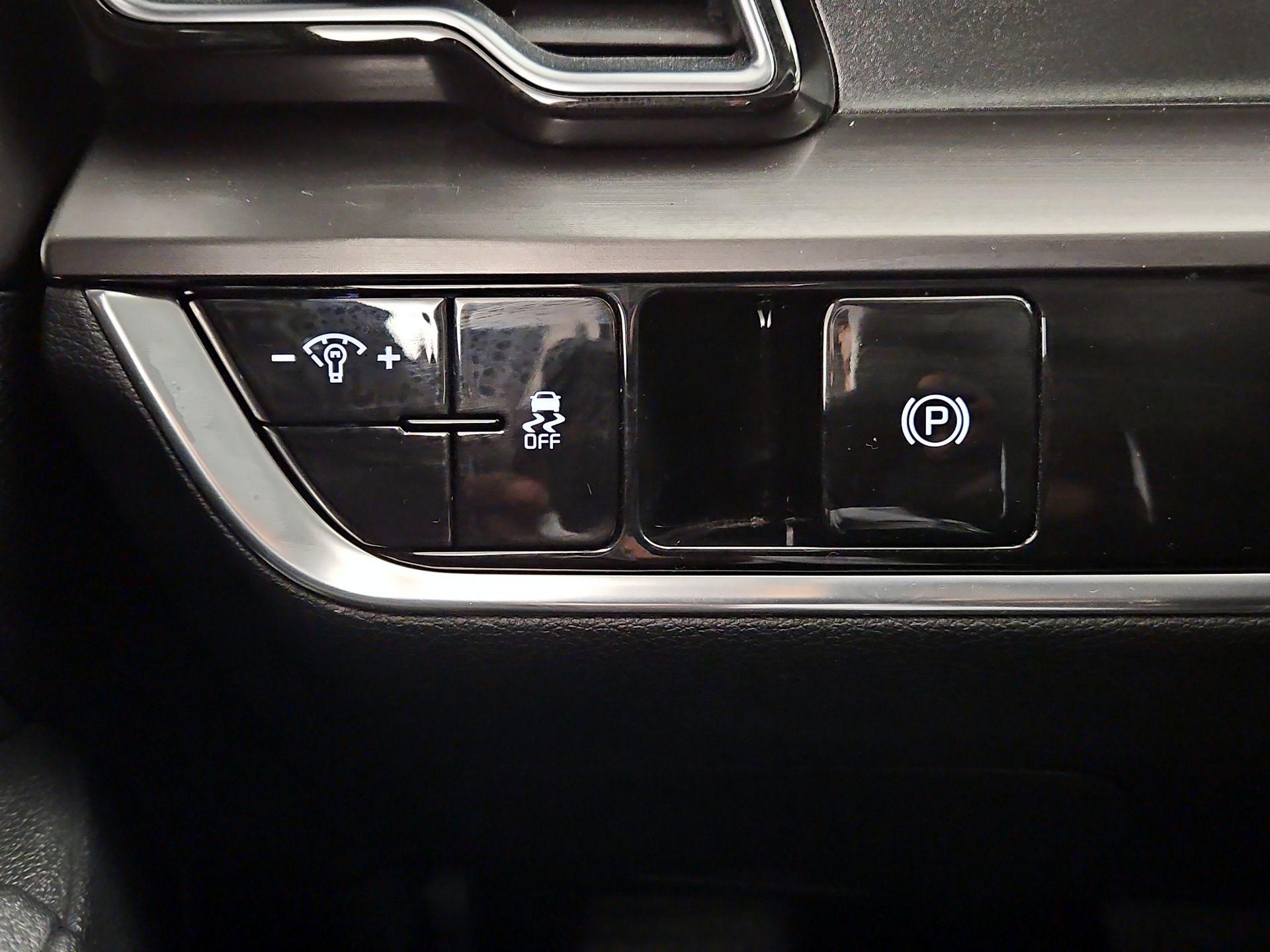 Thumbnail: 2023 Kia Sportage - 13