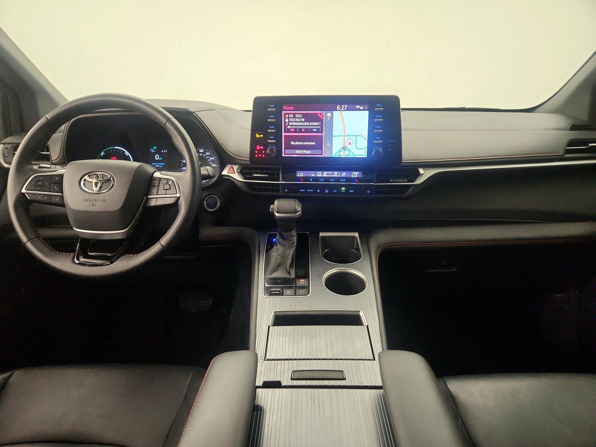 Thumbnail: 2021 Toyota Sienna - 9