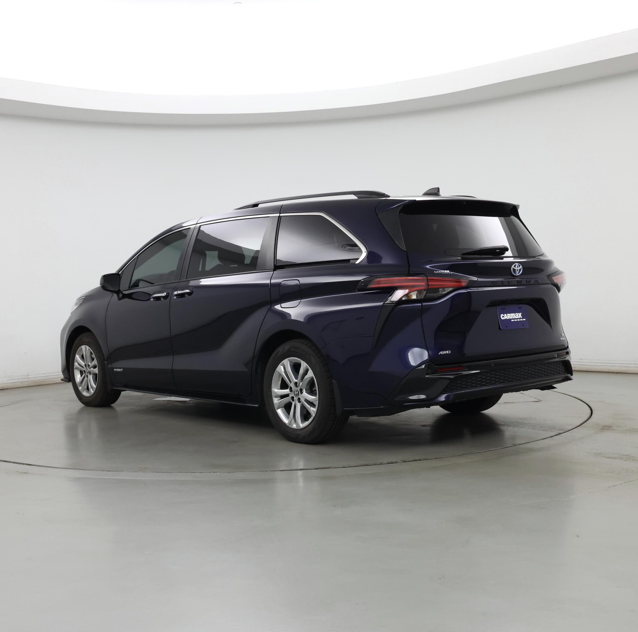 Thumbnail: 2021 Toyota Sienna - 2