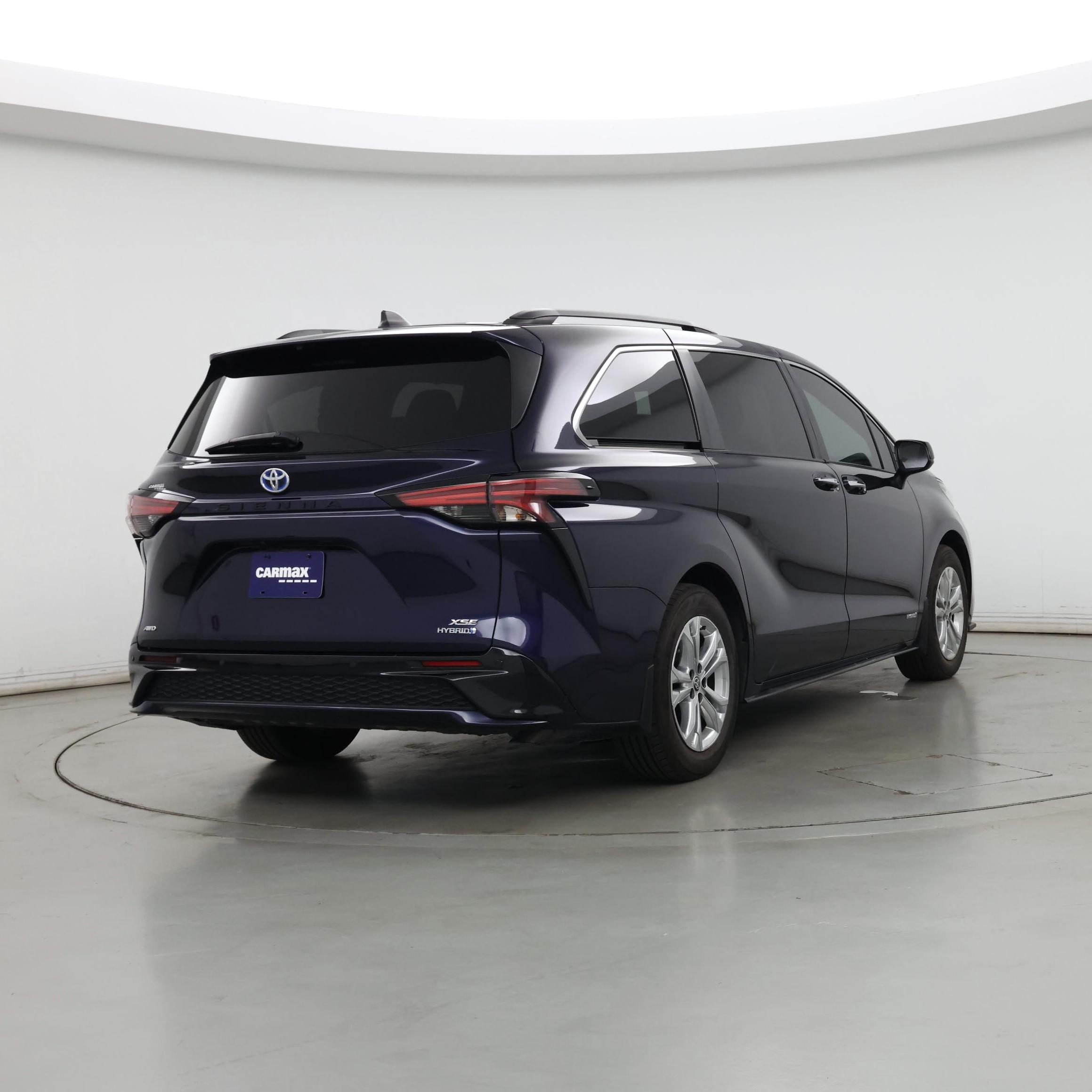 Thumbnail: 2021 Toyota Sienna - 8