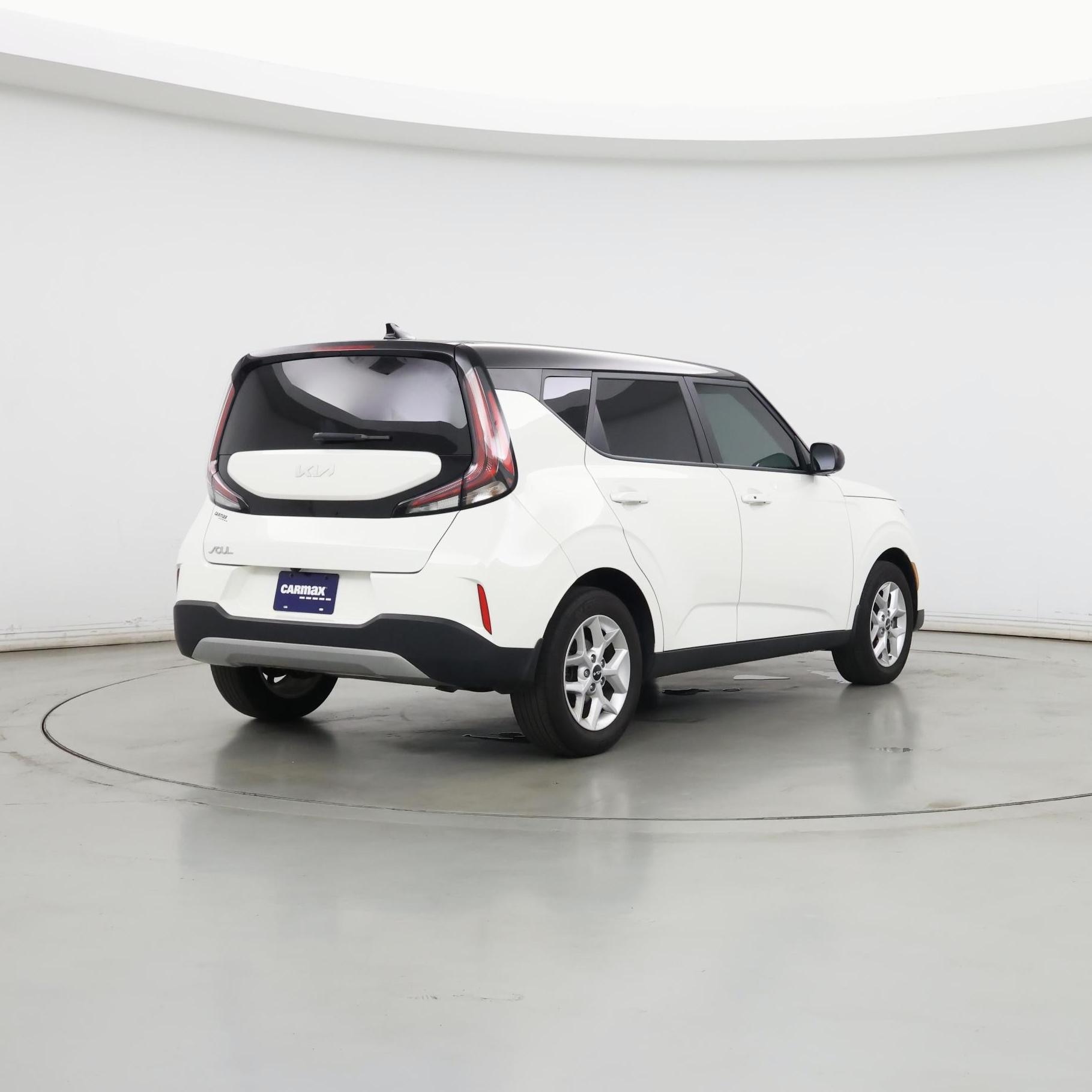 Thumbnail: 2023 Kia Soul - 8