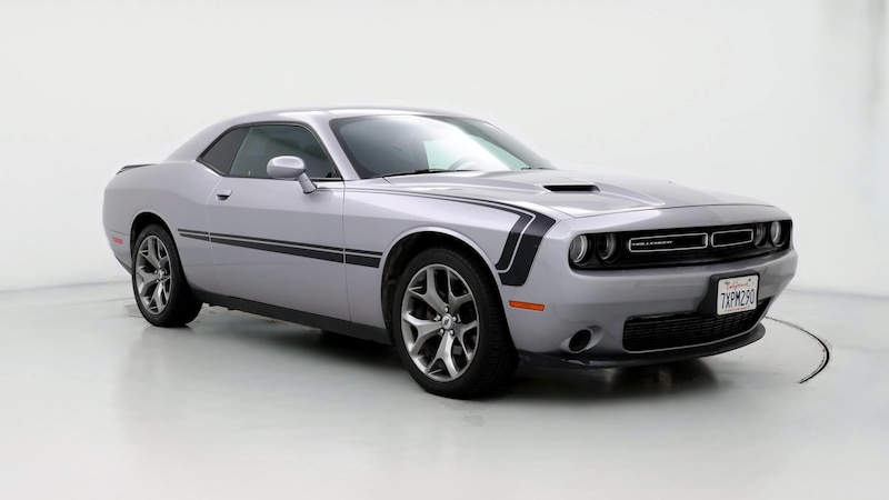 2017 Dodge Challenger SXT Hero Image