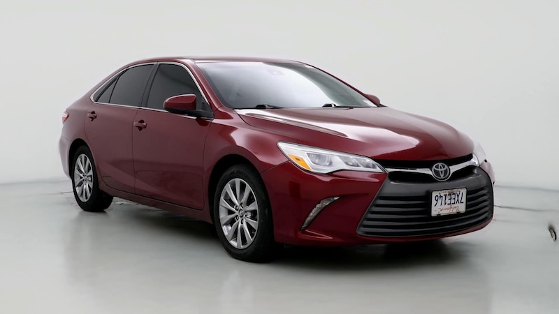 2017 Toyota Camry XLE Hero Image